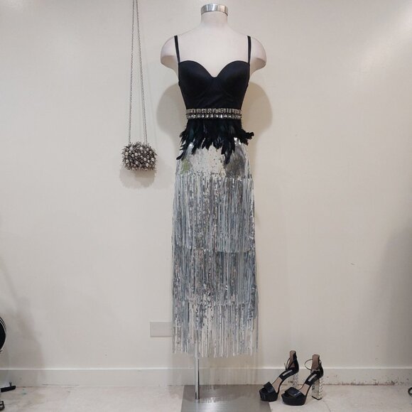 💥INSANELY BEAUTIFUL!💥Roaring 20s Vibe Tatiana Fringed Sequin Skirt in Silver - Picture 11 of 16